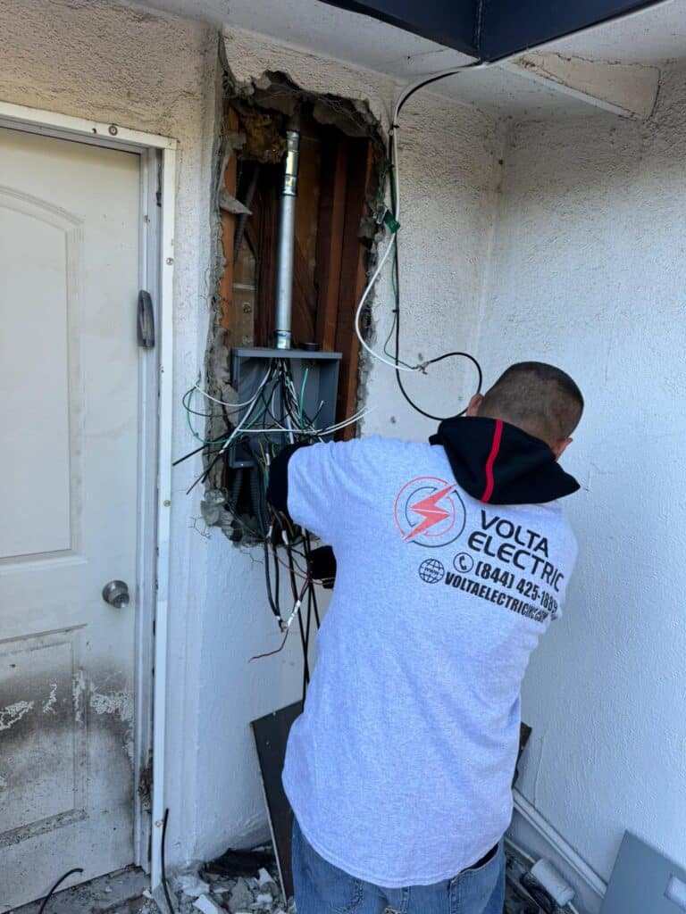 Volta Electric expert fixing wiring